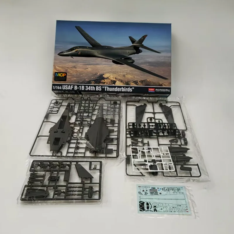

ACADEMY AC12620 1/144 USAF B-1B 34th BS "Thunderbirds" Assemble Model Kit