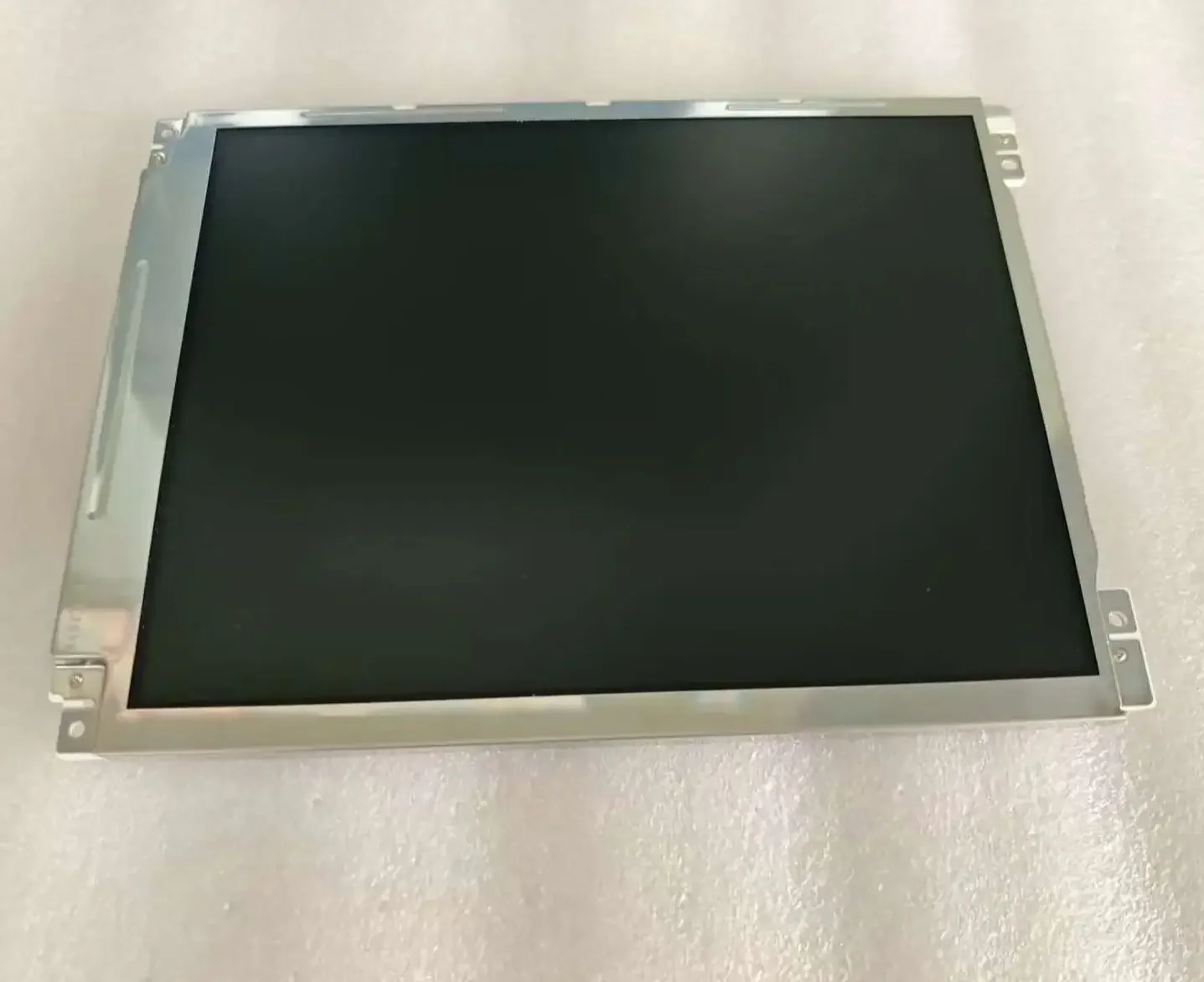 

brand new 10.4-inch LQ104V1DG62 640*480 Industrial LCD display screen, 100% testing ,fast shipping.