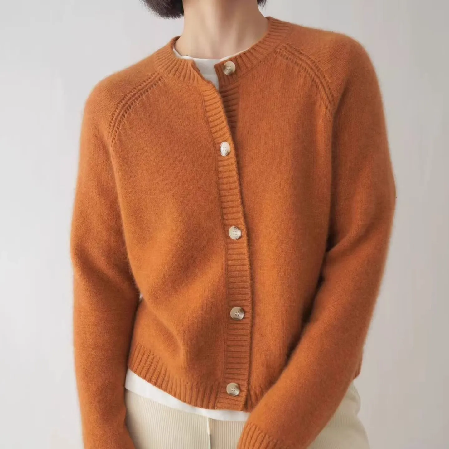 

Женский кардиган из 100% шерсти, новинка 2023 года, европейский вязаный осенне-зимний кашемировый свитер, пальто