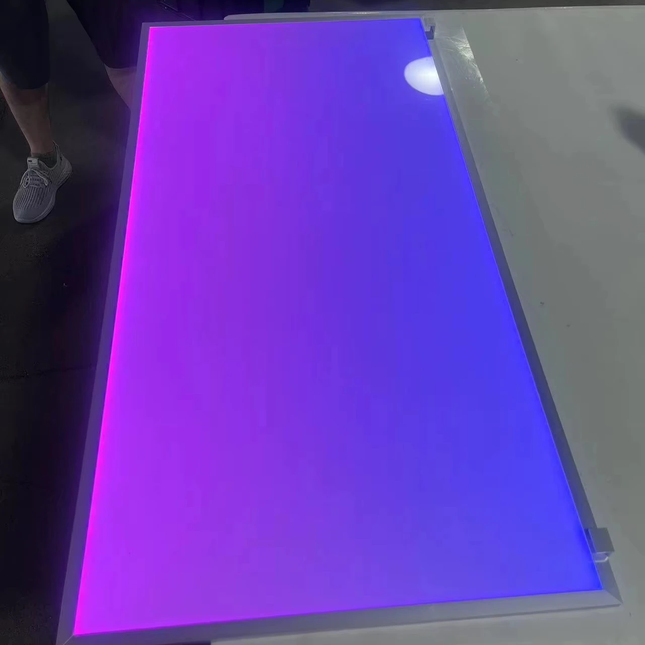 

RGB LED подсветка для аквариума 45*30 см, белая и черная подсветка, управление через приложение и диммер, с магнитным креплением