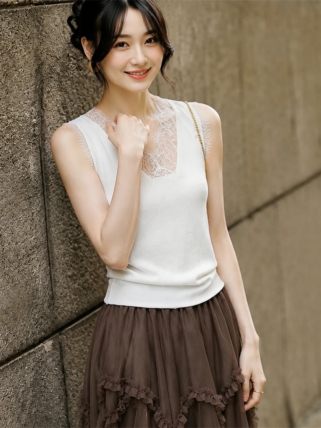 Lace Patchwork V-Neck Sleeveless Knitted Ice Silk Women's Top Korean Style Straight Cut Summer Fashion Gentle High-End Feeling