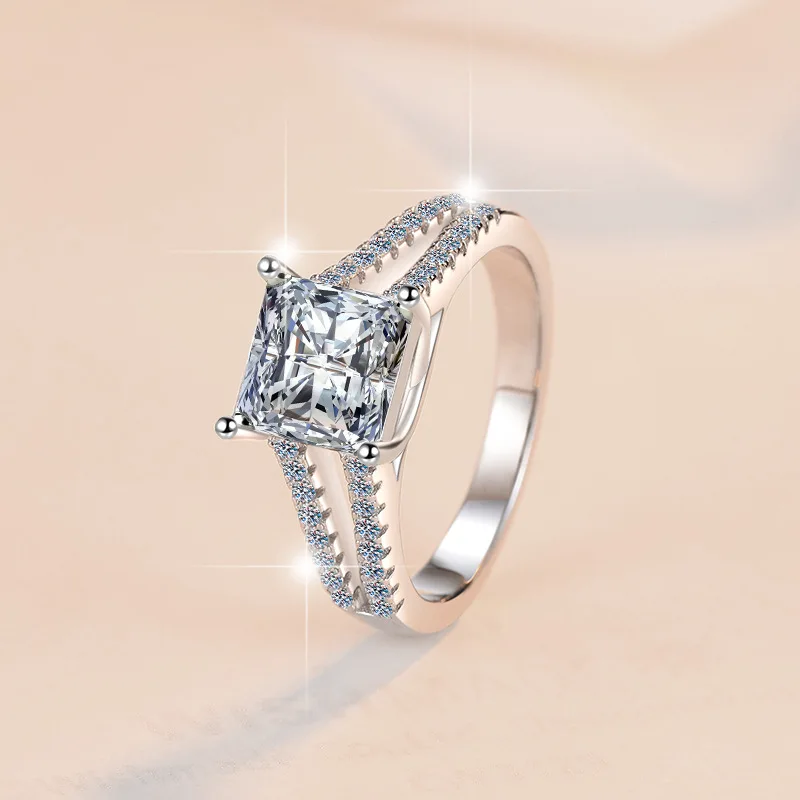 Women's Princess-Cut Ring PT950 Platinum 2Ct Moissanite - Delicate bold, daily versatile, fit commute & galas,skin-friendly wear