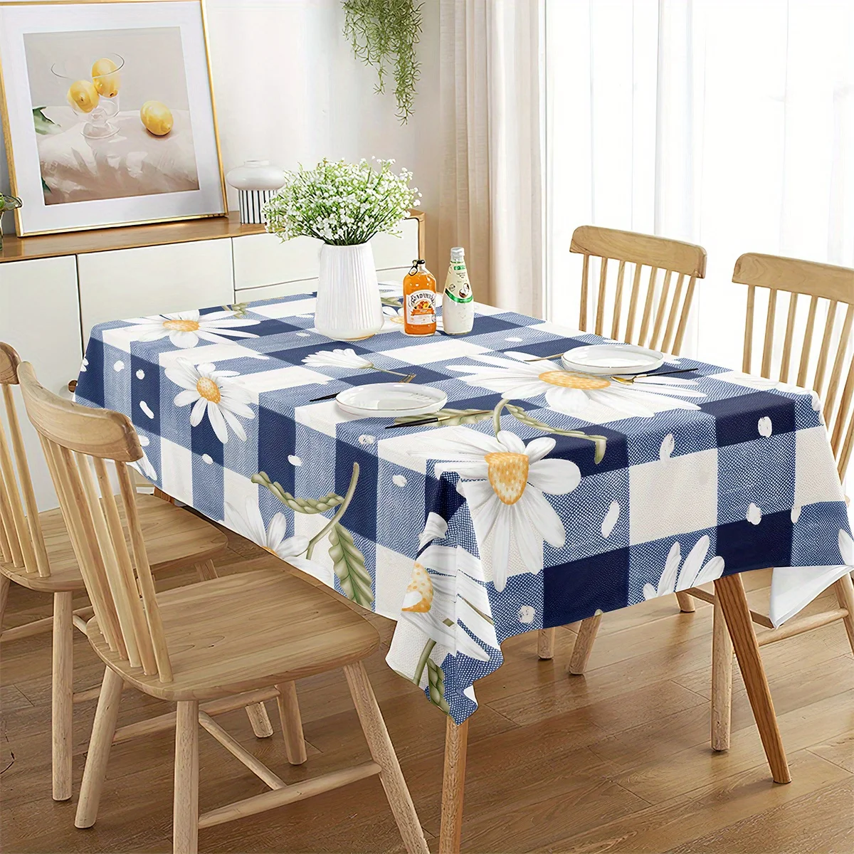 Round or rectangular decorative tablecloth with blue and white checkered daisy pattern tablecloth