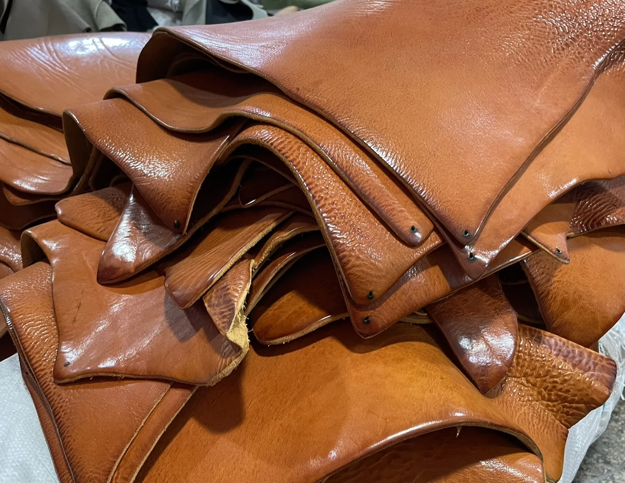 

Wild Cowhide Leather Ruler Belt, Bison Shoulder, Tanning Shrink Grain, 10-15, 5.0mm