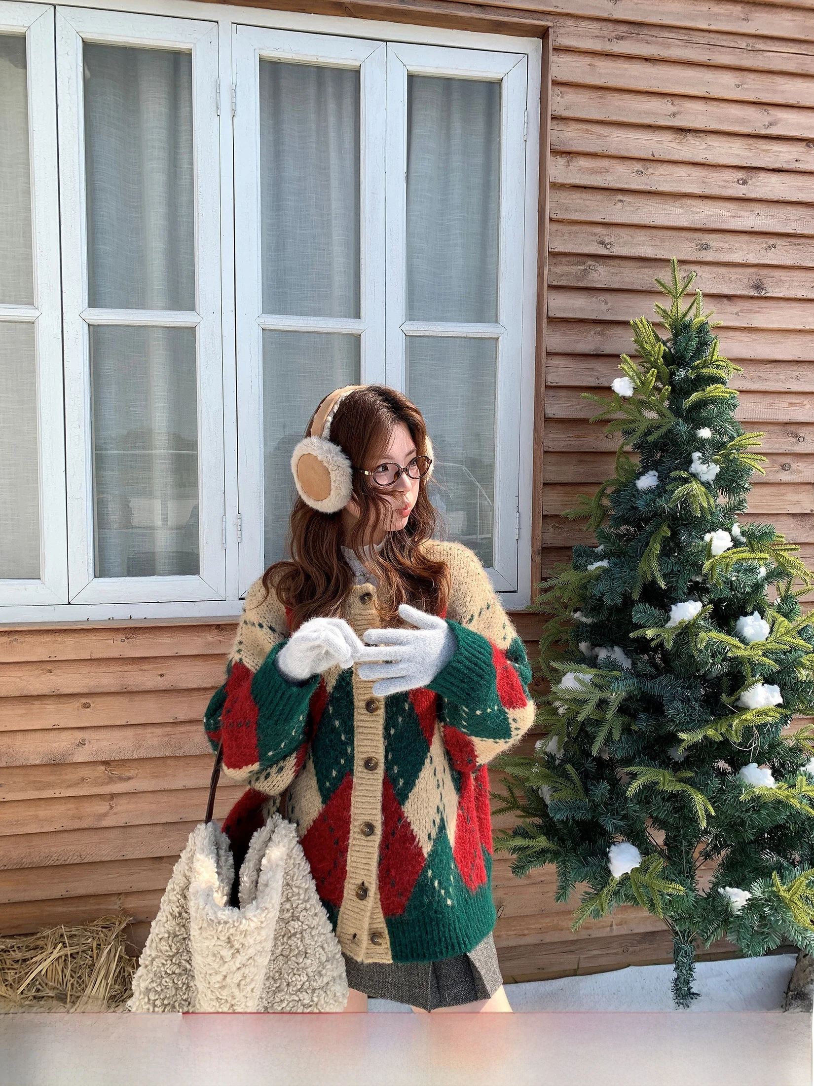 

Свободный шерстяной свитер с V-образным вырезом для женщин больших размеров, в стиле ретро, с ромбовидным узором, вязаный, в стиле Lazy Knit, Cisas Knot Li Xiaoxiao