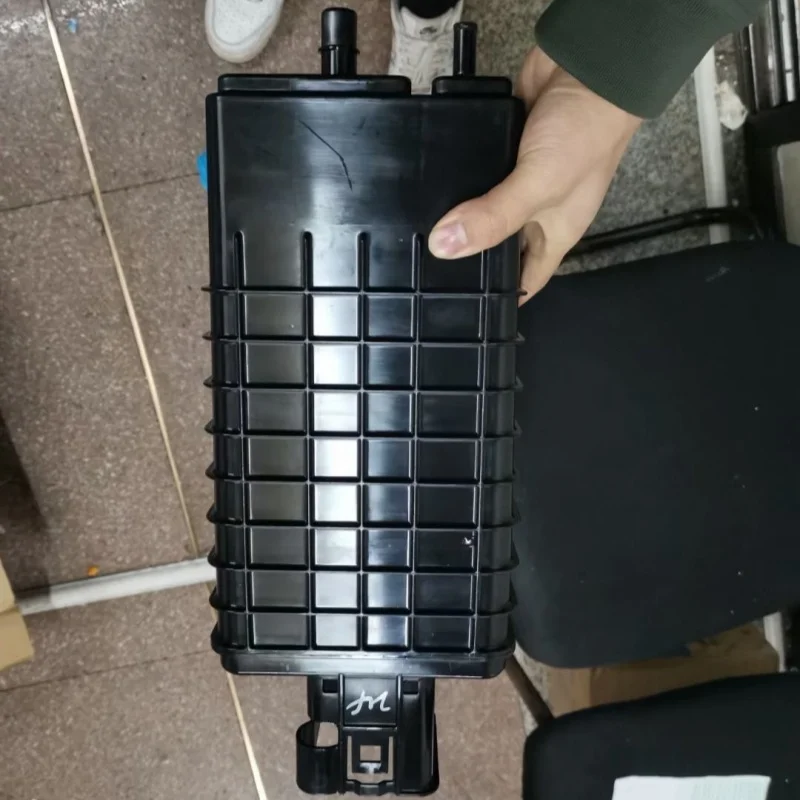 OEM 77740-06240/77740-0E140/77740-33240 del conjunto del recipiente de carbón de Toyota Lexus |   Compatible con modelos seleccionados