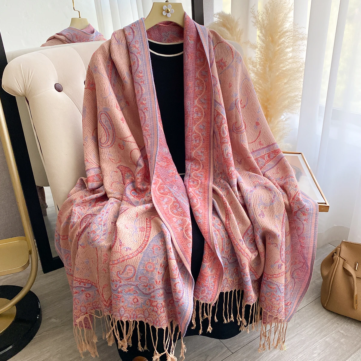 Luxuriöser Winter-Damen-Kaschmirschal – bedruckter, mit Quasten bestickter Schal, warmer Pareo-Umhang und eleganter Poncho – Detail 25
