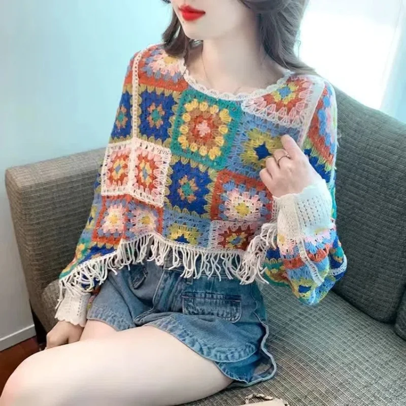 Colorful Retro Hollowed Out Batfly Sleeve Tassel Long Sleeved Top with Feminine Style and Slimming Effect