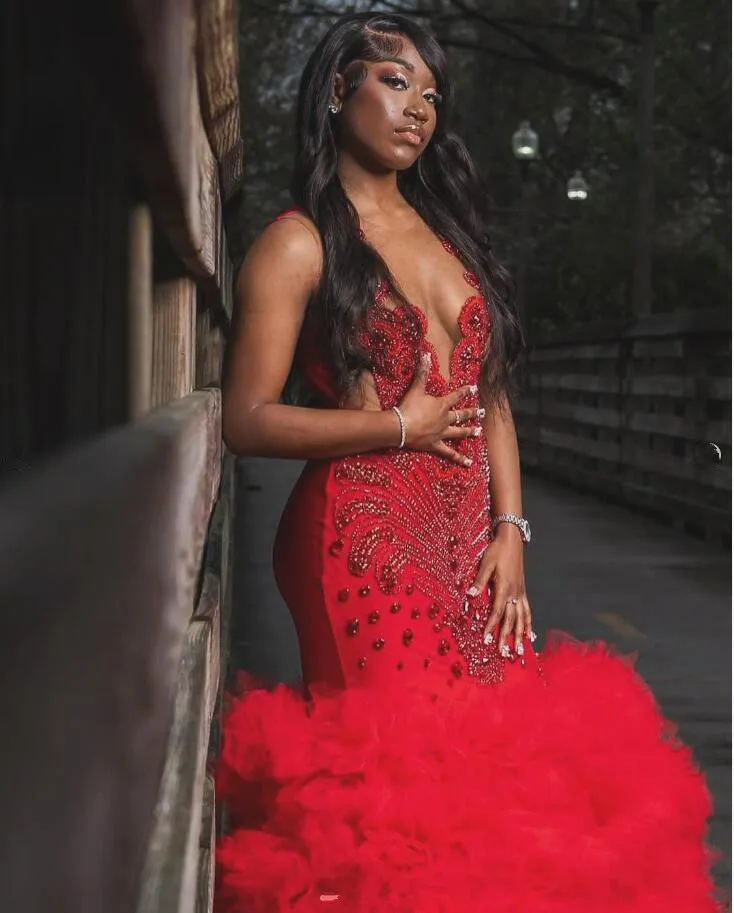 Red Luxury Long Trumpet Evening Birthday Gala Dresses for Black Girl 2024 Sparkly Diamond Crystal Prom Ceremony Dress Ruffles