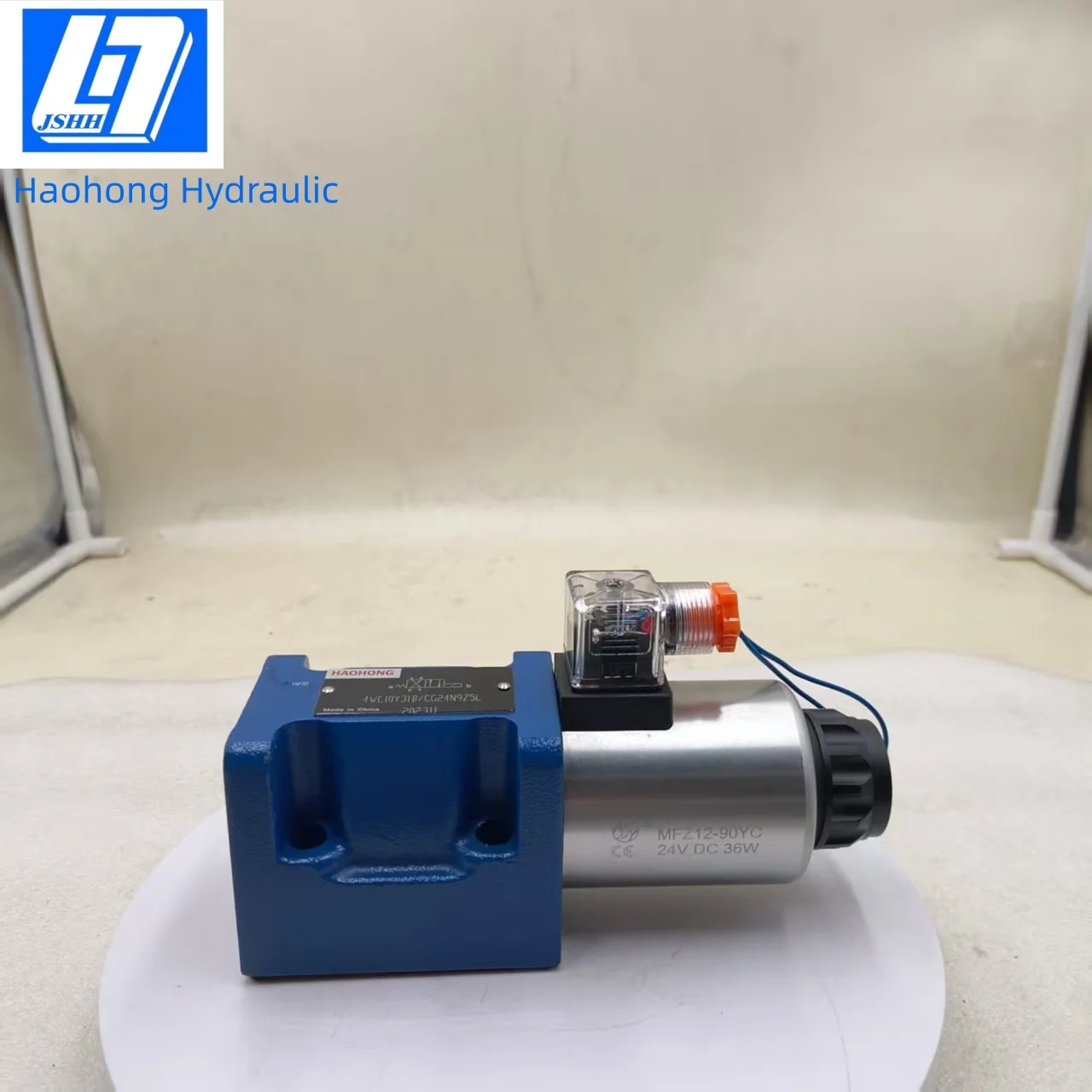 

Одноходовые гидравлические клапаны с электромагнитным управлением, модель 4WE10