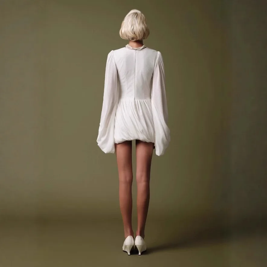 Euro-amerikanisches Damen-Kleid, sexy, modisch, lässig, schick, elegant, einfarbig, plissiert, langärmelig, Laternenärmel