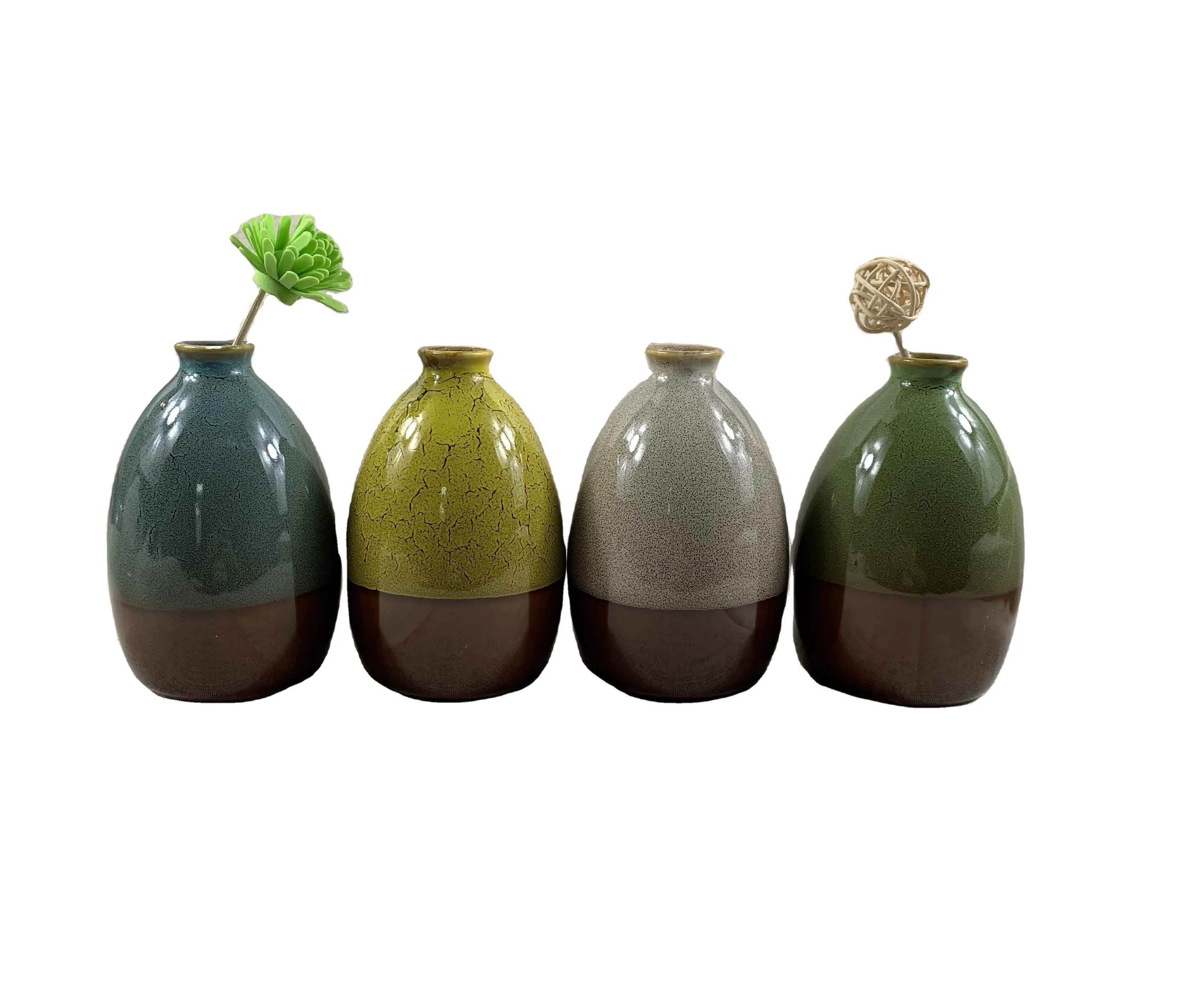 

Wholesale Small Ceramic Vase Reactive Glazed Bud Vase Stoneware Reed Diffuser Bottle Suitable for Living Room Desktop Decor