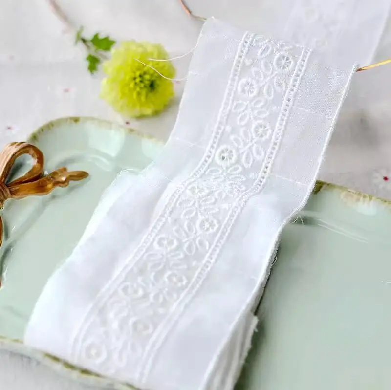4yards/lot 5.5cm White Cotton Hollow Out Wheel Embrodiered Lace Trim Material X1412