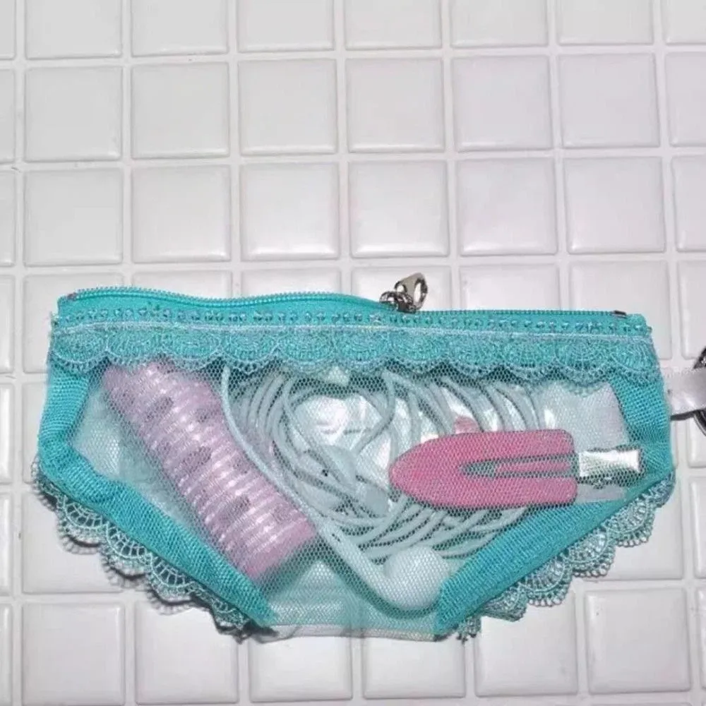 Einzigartige Slip-förmige Kosmetiktasche Transparente Netz-Make-up-Aufbewahrungstasche Y2K Spitzen-Herz Toilettentasche für Reisen – Detail 16