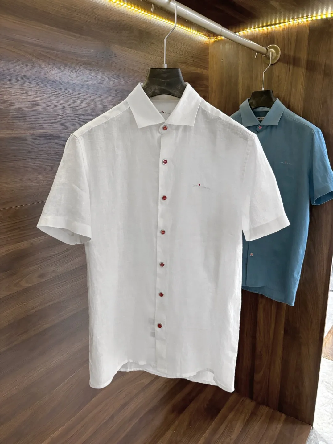 ملابس رجالية فاخرة خفيفة أوروبية وأمريكية من كيتون 25 قميص كتان صيفي كاجوال أنيق بأكمام قصيرة #2