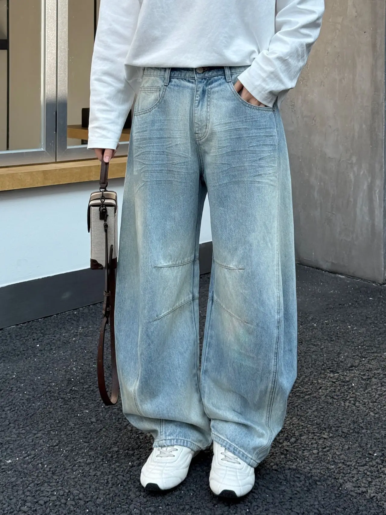 

American Style Vintage Men's Loose Fit Straight Leg Jeans Spring 2026 High Waist Distressed Washed Knife Wide Leg Pants