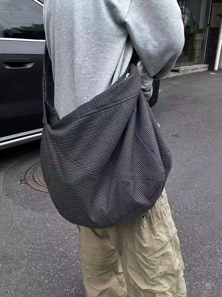 BritishStyleLargeCapacityCommuterToteBagPlaidLazyStyleLightweightSimpleDesignCanvasMaterialShoulderBagforYouth-AliExpress1524