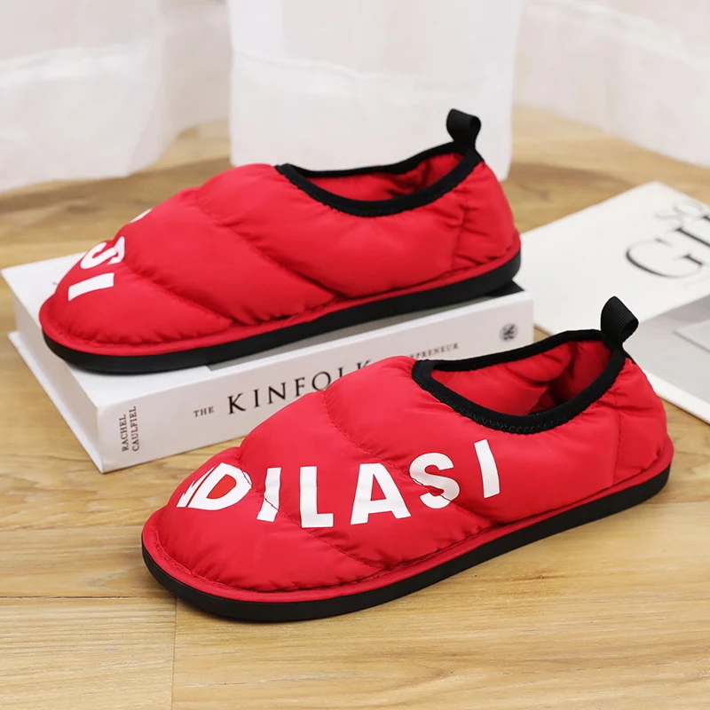 Zapatillas de invierno para el hogar, calzado ligero de punta redonda, impermeable, antideslizante, resistente al desgaste, de terciopelo, mantiene el calor