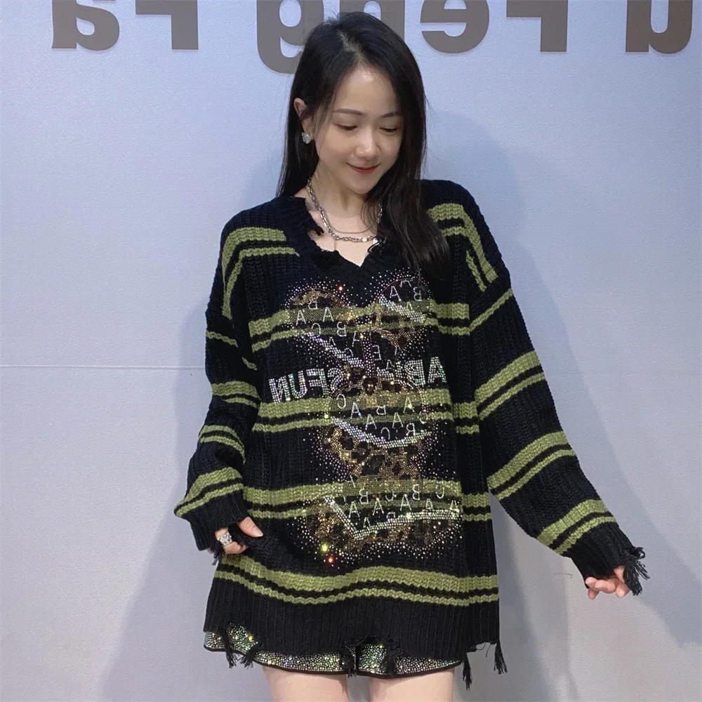 

Полосатые свитера в корейском стиле, женская свободная одежда, пуловер с надписью кролика и бриллиантами, с кисточками и длинными рукавами, v-образным вырезом, трикотаж