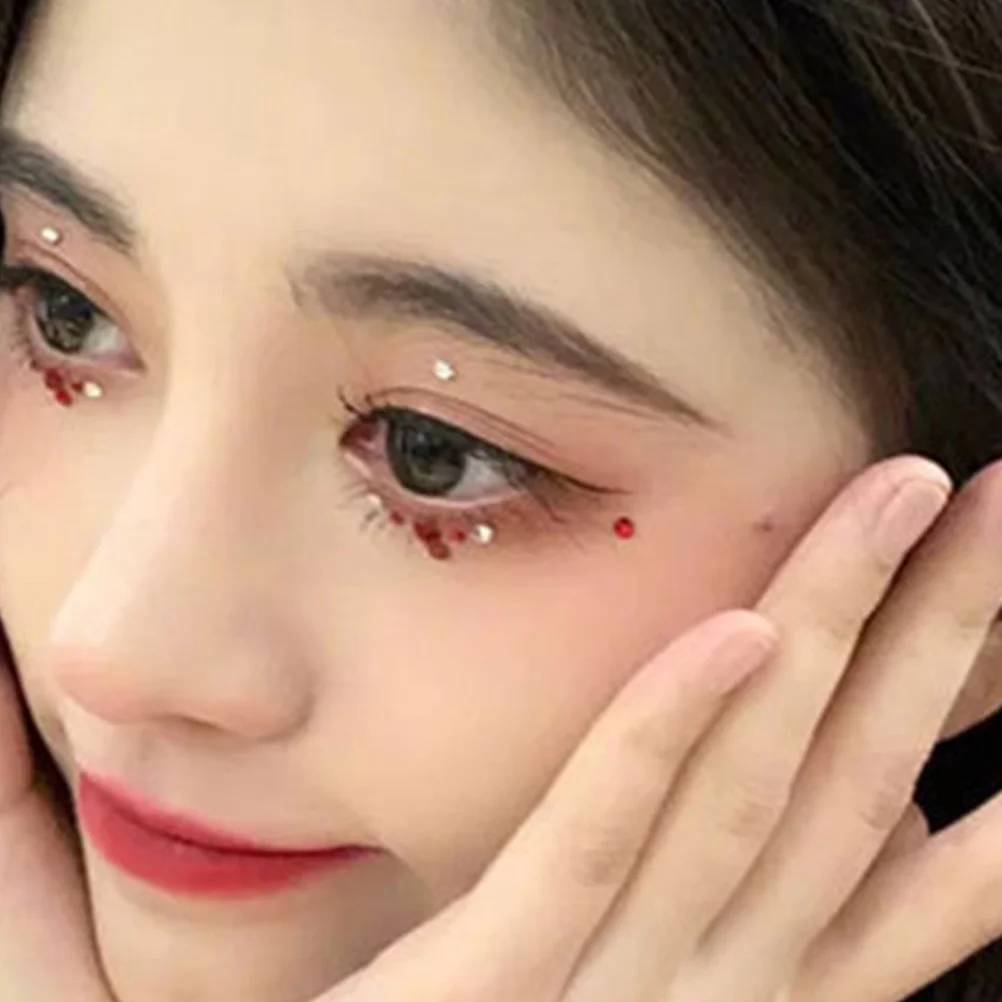 Autocollants de pierres précieuses pour le visage, strass acryliques pour maquillage des yeux, bijoux adhésifs, décor artisanal d'art corporel, mascarade de bal de promo