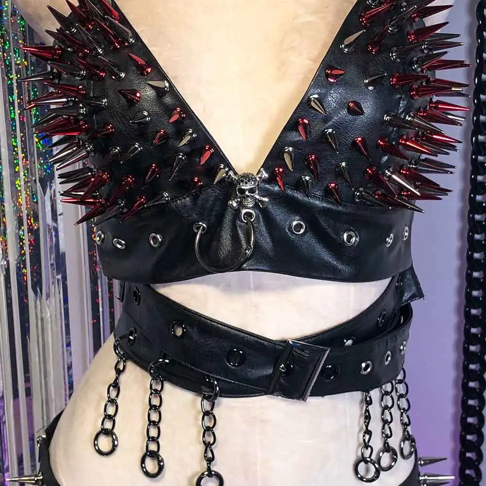 

Топы-халтеры в стиле E-Girls 90-х: ручная работа, готика, эко-стиль, панк-рок, фейри, эмо, кавайи, гранж, харадзюку, Y2K. Модные.