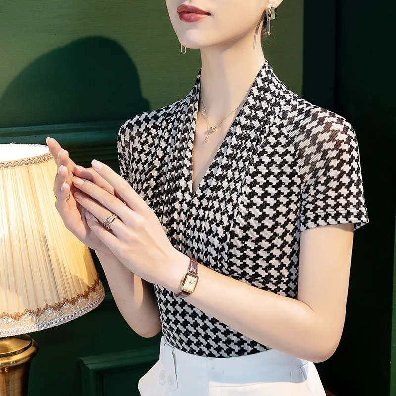Women Clothing Short Sleeve V-neck Women's T-shirt Plaid Mesh Woman Top Summer Tops For Girls Summer Women Blauses