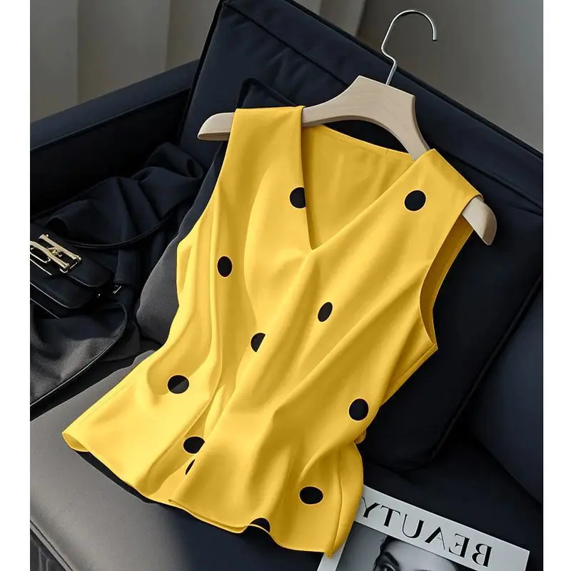 

Sleeveless V-Neck Polka Dot Fashion Vest