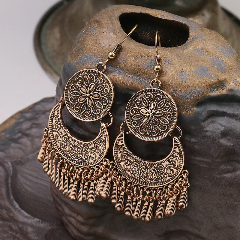 Ethnic Gold Color Geometric Tassel Earrings for Women Vintage Round Flower Pattern Piercing Earring Fashion Indian Jewelry