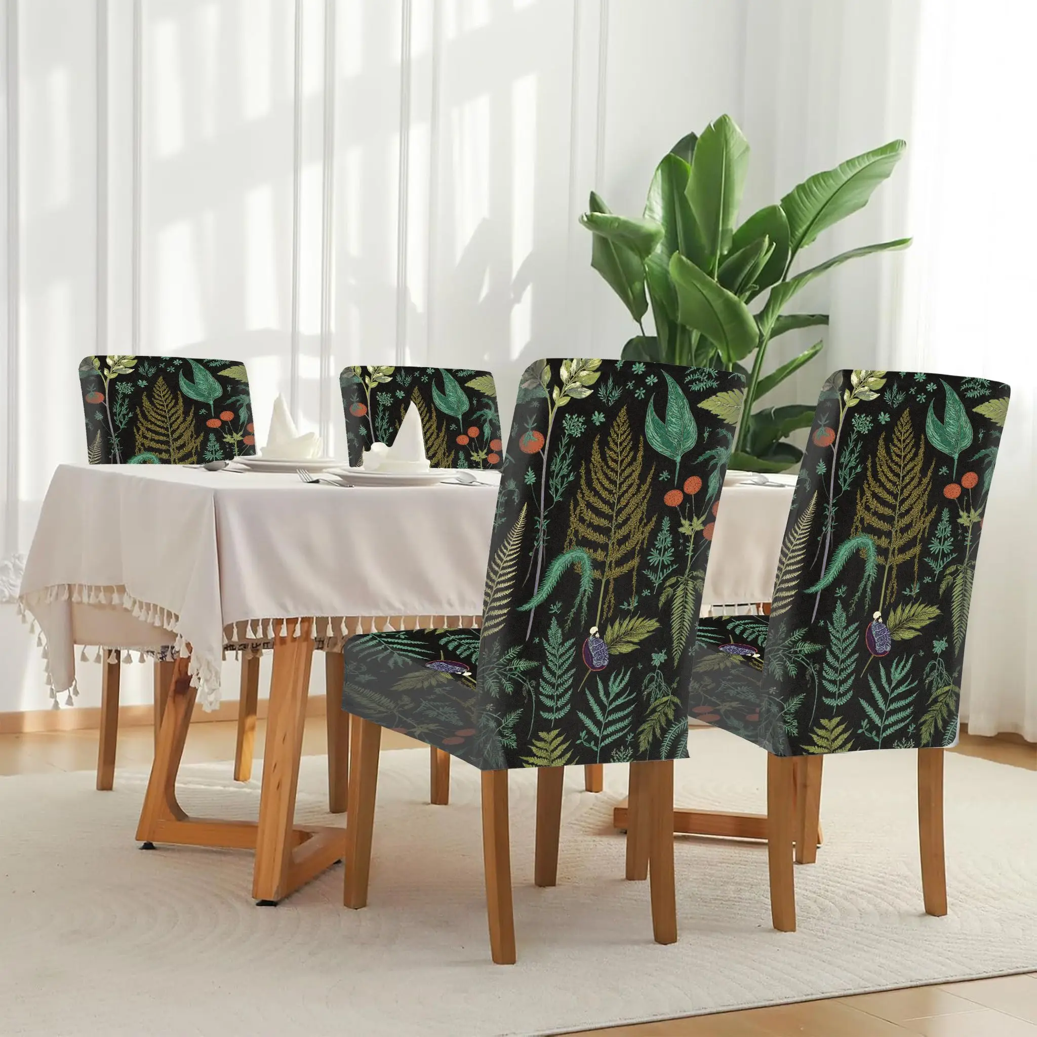 

Эластичные обеденные стулья с изысканным растительным узором на декоративной ткани, подходят для украшения ресторанов, кухонь, отелей и банкетов.