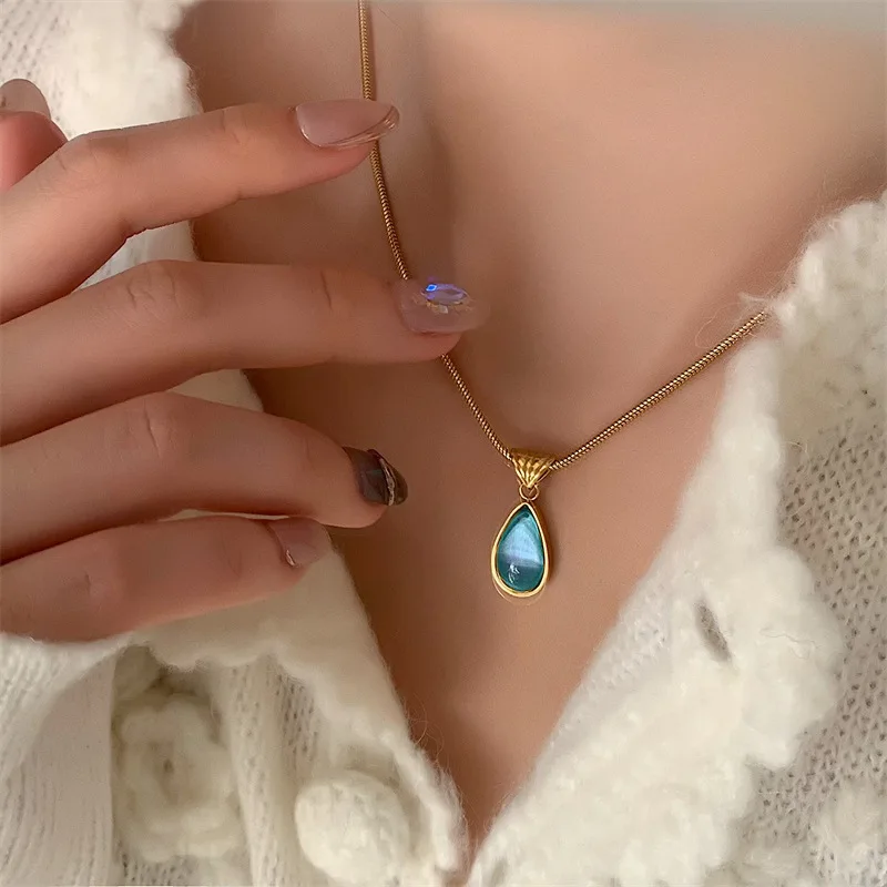 Fashion Classic Tears of the Blue Ocean Pendant Necklace Women's Choker Fashion Titanium Steel Gold-plated Necklace Luxury Gifts