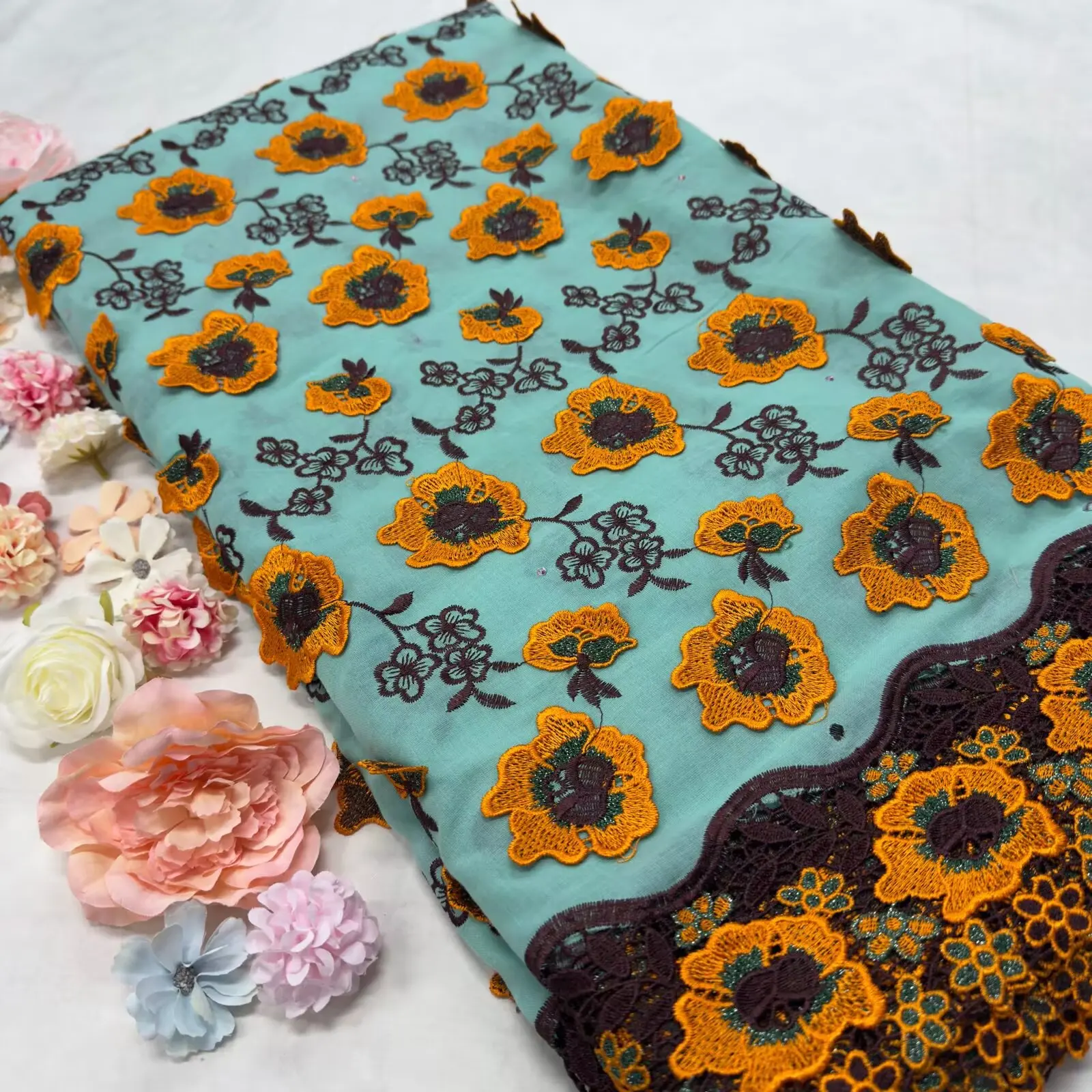 

2026 High Grade African Swiss Voile Cotton Lace Fabric With 3D Flowers Embroidery For Nigerian Woman Party Dress