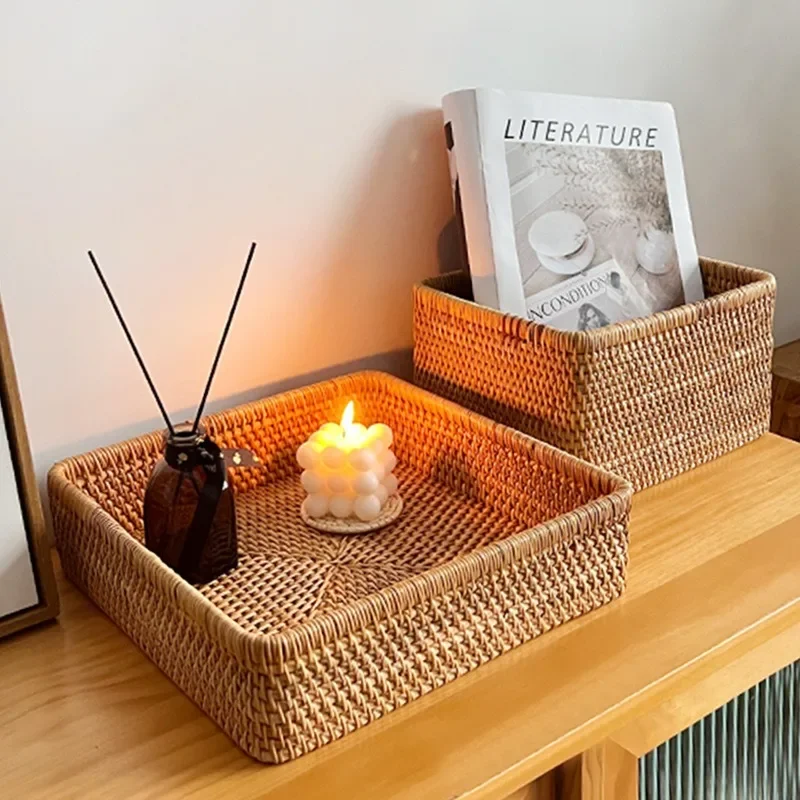 

Handwoven Rattan Storage Basket Square Wicker Tray Picnic Basket Bread Food Plate Fruit Cake Sundries Box Kitchen Decoration