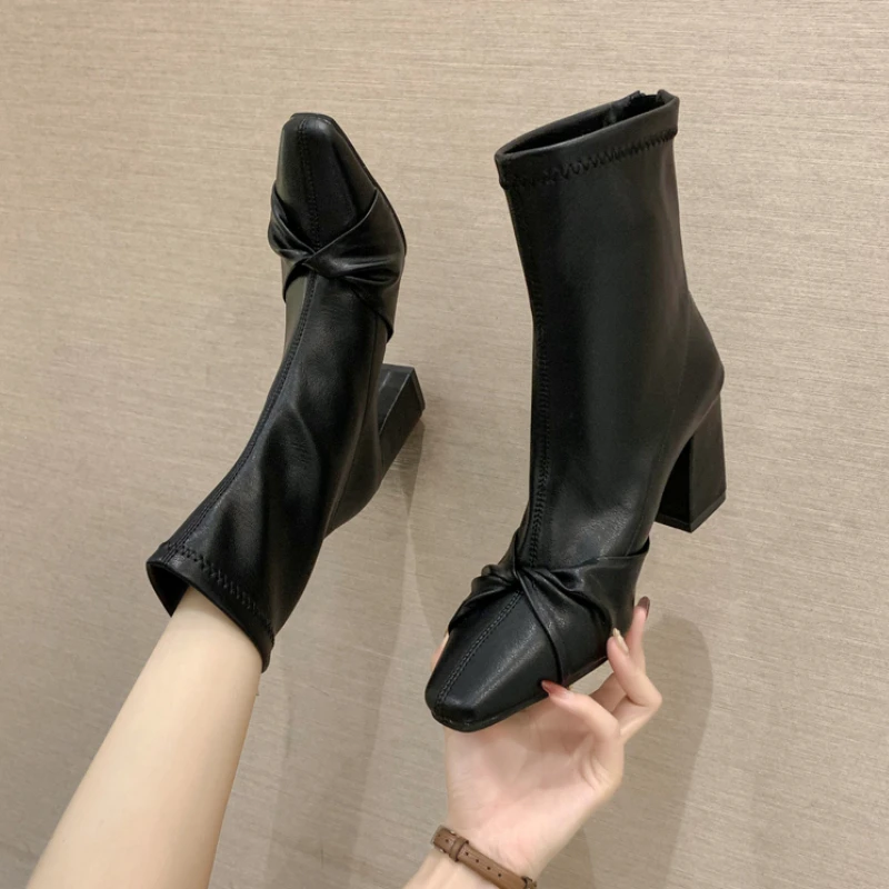 Women's Single Boots Autumn and Winter New High-heeled Square Curved Leather Boots Comfortable Slim Runway Fashion Boots