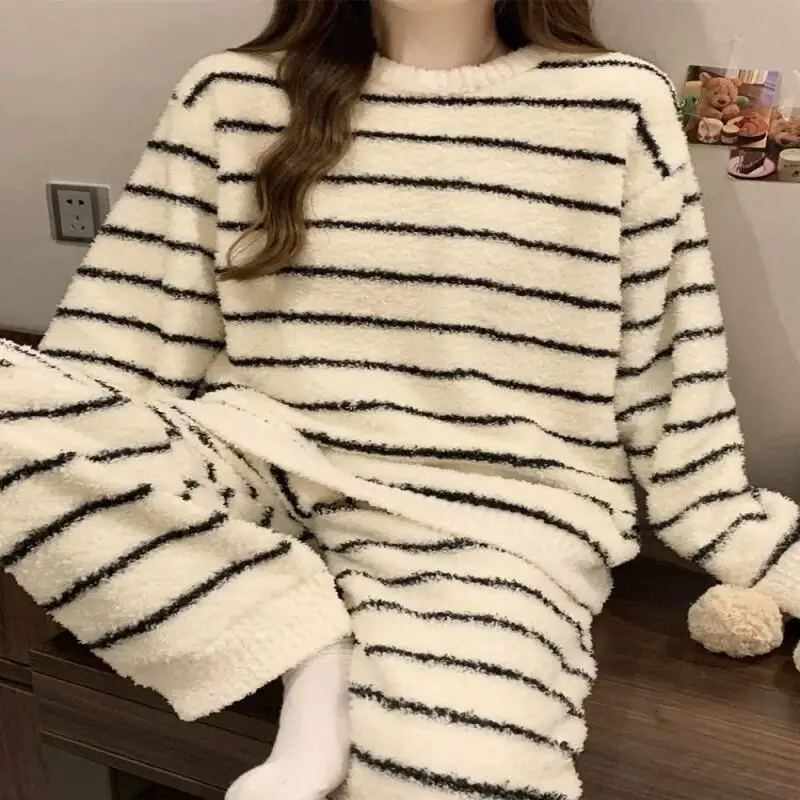 

Women's Coral fleece pajamas Female Autumn Winter sweet cute keep warm girl stripe half-pile homewear set Comfortable Two-Piece