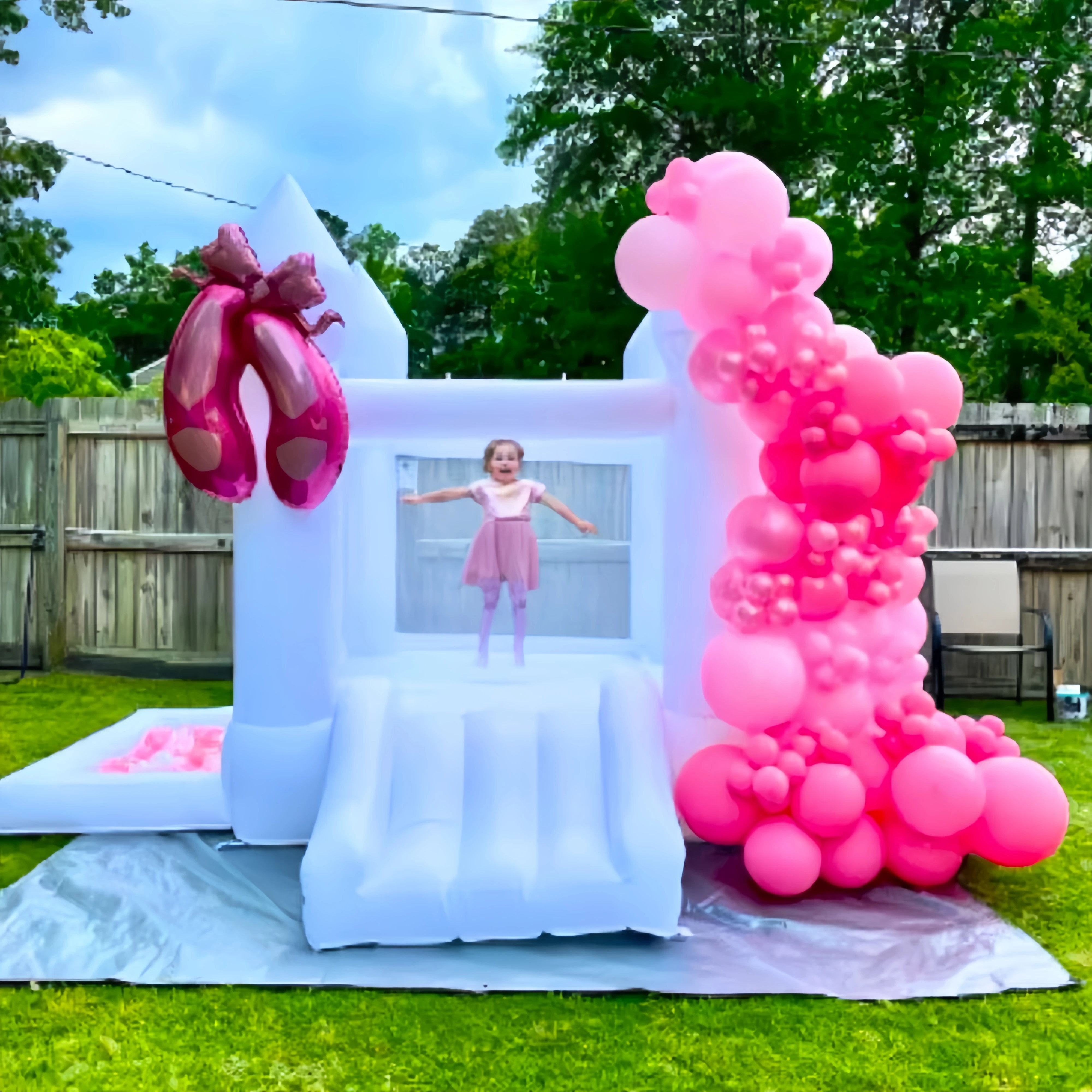 

Wholesale Commercial Grade Kid's Jumping Party PVC Bouncer White Castle Inflatable Bouncy Castle Inflatable Bounce House