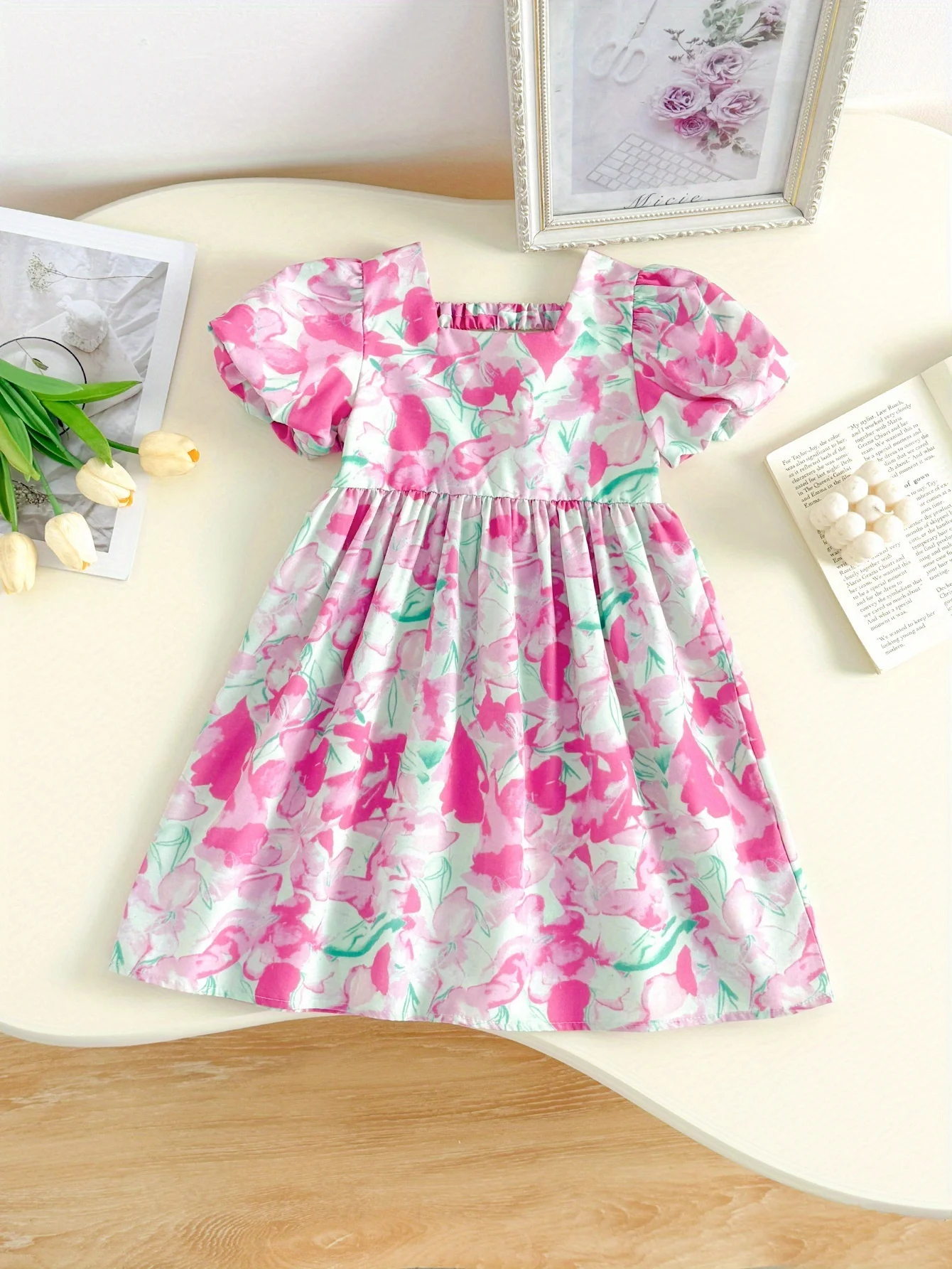 Sommerkleid für Mädchen in Rosa mit Blumenmuster – Prinzessinnenkleid mit Puffärmeln und Reißverschluss hinten, einfach anzuziehendes Blumenmädchenkleid für Kinder im Alter von 3–7 Jahren