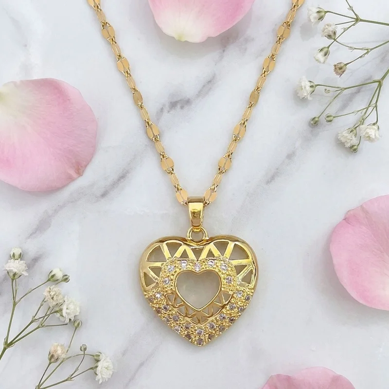 Openwork Heart Necklace, Elegant Collarbone Jewelry for Everyday Outfits, Date Nights and Romantic Gifting