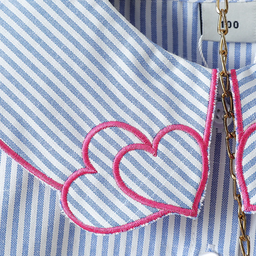 Gestreifte Bluse für Kleinkinder (2-6 Jahre) mit Herz-Stickerei, Peter-Pan-Kragen und Puffärmeln, Kinder-Frühlings-Herbst-Shirt – Detail 5