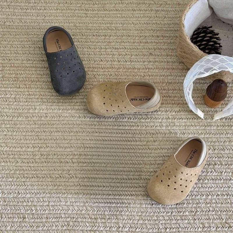 

Mumoresip Children Hollow-out Mules Sandals Retro Simple Boys Girls Causal Sandals Non-slip Breathable Kids Fashion Flat Shoes