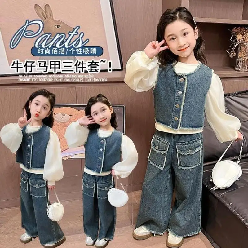 

Комплект из трех предметов для девочек: джинсовый жилет, широкие брюки, для подростков, весна-осень 2025, новый корейский стиль, модный, с рваными краями, крутой дизайн