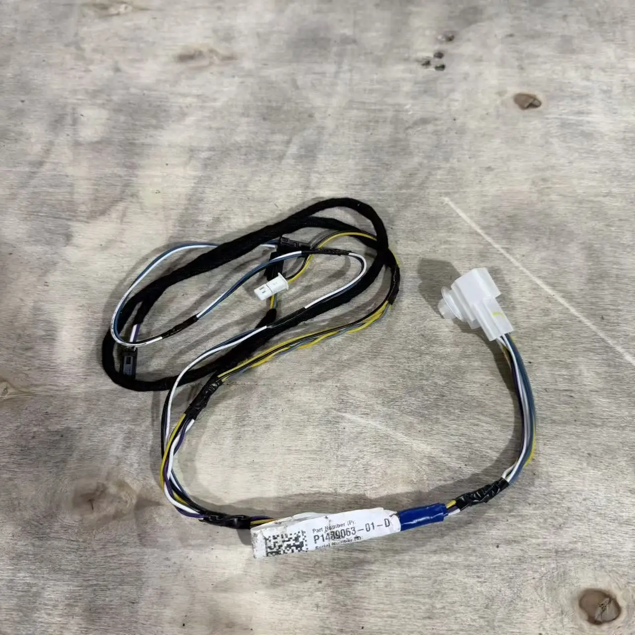 Applicable to Tesla Model Y rear hatch wiring harness 1489063-01-D