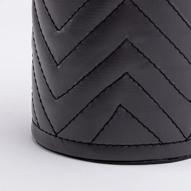 Modern simple black sticky geometric stainless steel storage tank model room restaurant kitchen