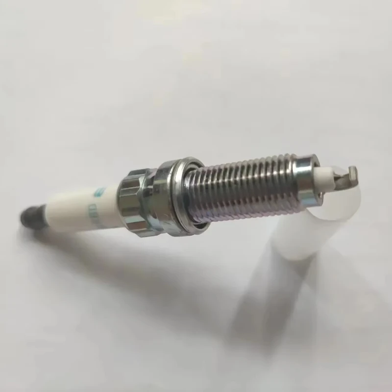 

4Pcs Spark Plug 12120038896 SILZKBR8C8S/E For BMW E84 F02 F10 F15 F20 F22 F25 F30 F36 X1 X3 X5 X6 125i 220 320i 328i 420 523 750