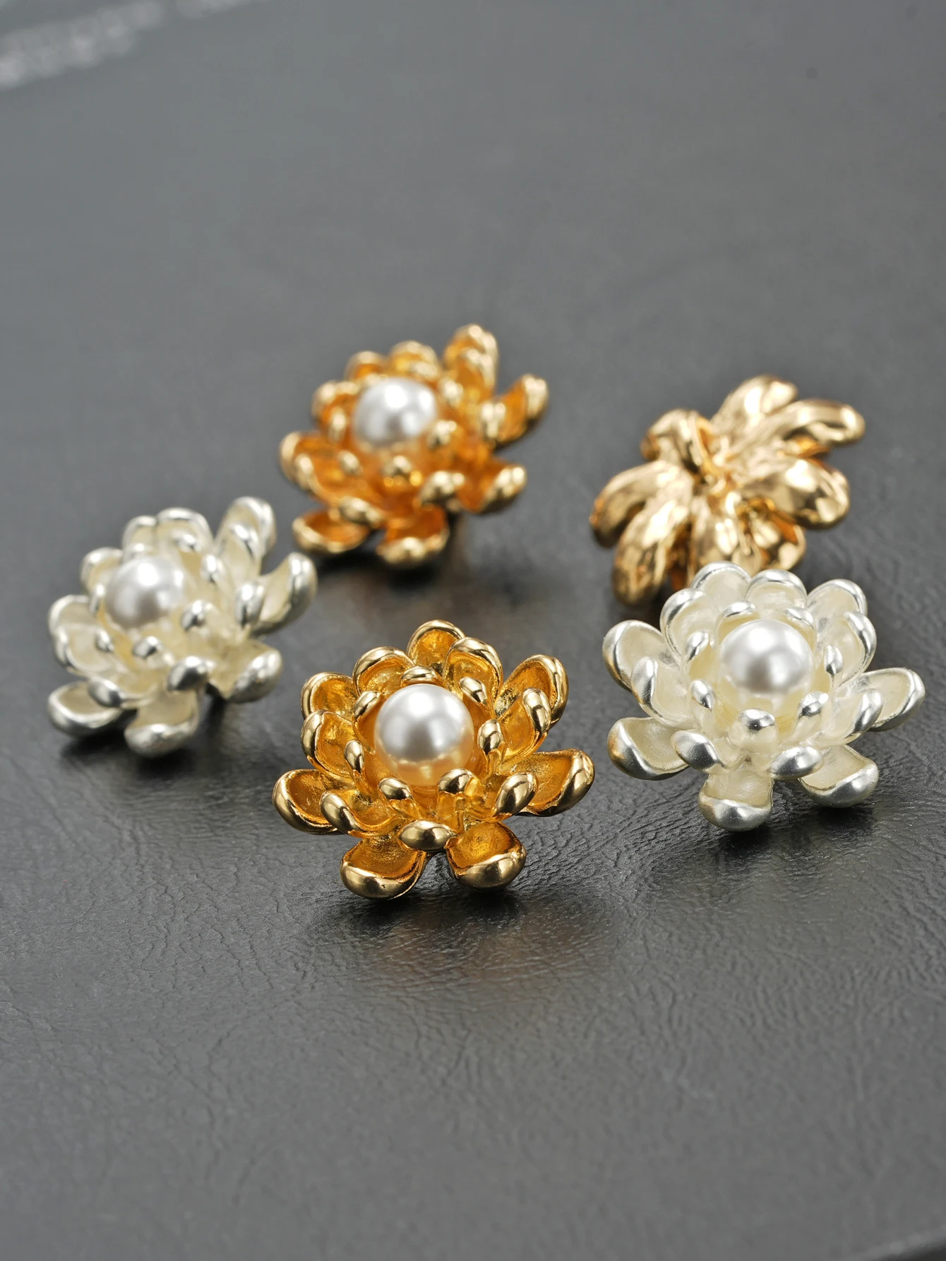 6 uds hermosos botones de vástago aleación de Zinc botones con forma de flor accesorios de abrigo de suéter para mujer