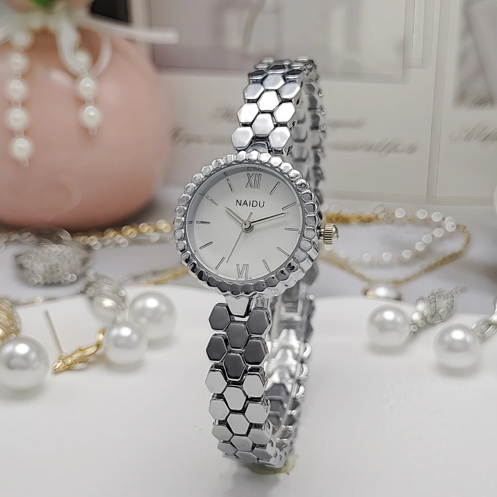 Honeycomb Series Women's Watches Niche Fashion Light Luxury Design Small Dial High Aesthetic Value Bracelet Watch