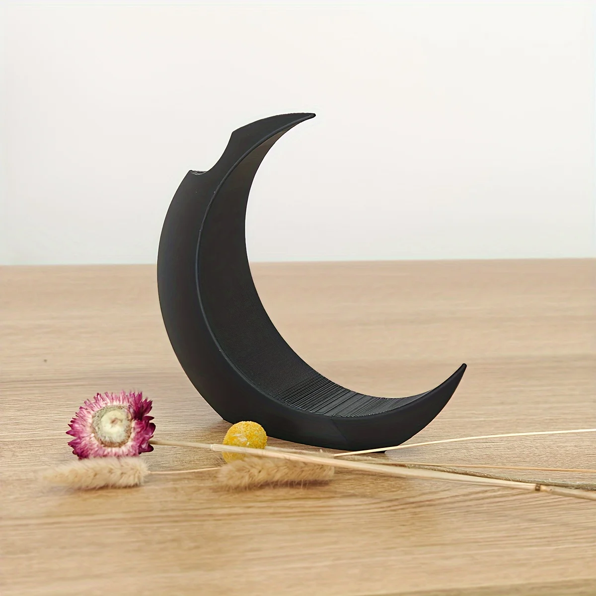 Gothic Moon Vase 3D Printed Dark Style Decorative Ornament for Dried Flowers, Perfect for Halloween, Wedding Gifts,Home Accents