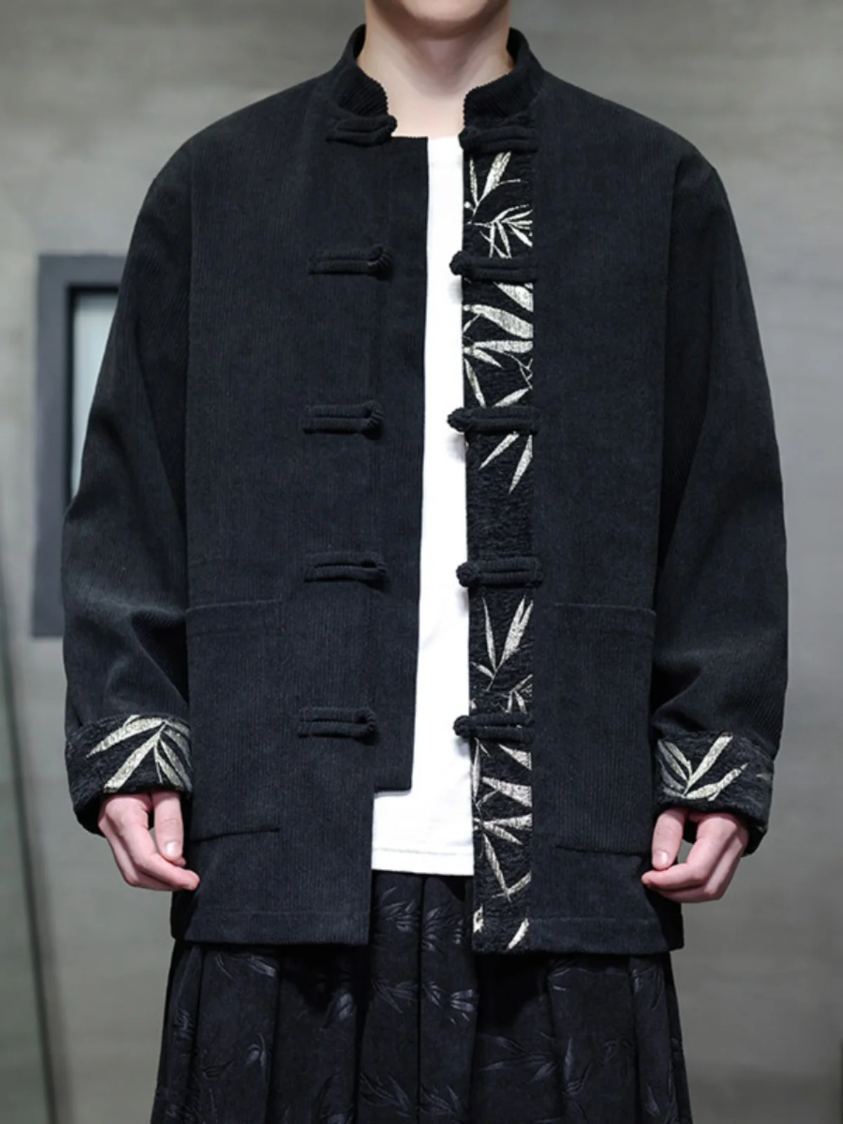 

New Chinese Sle Embroidered Contrast Color Corduroy Jaet Men's Autumn Winter Large Size Light Weight Stand Collar Coat