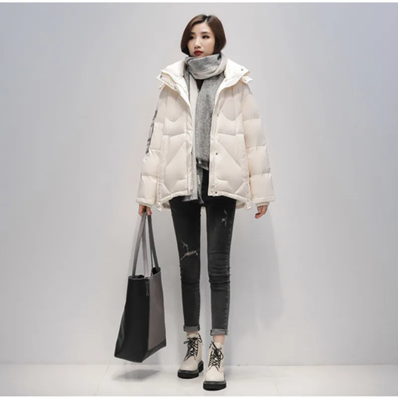 Krótka kurtka puchowa damska zimowa 2025 nowa moda luźna z kapturem lekka płaszcz z białego puchu kaczygo wiatroodporna ciepła parka