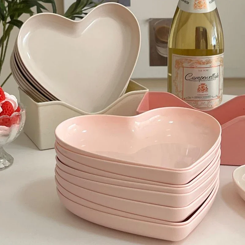 Creative Color Heart-shaped Plate Wheat Straw Household Living Room Fruit Dim Sum Plate Fashionable Children Tableware Practical