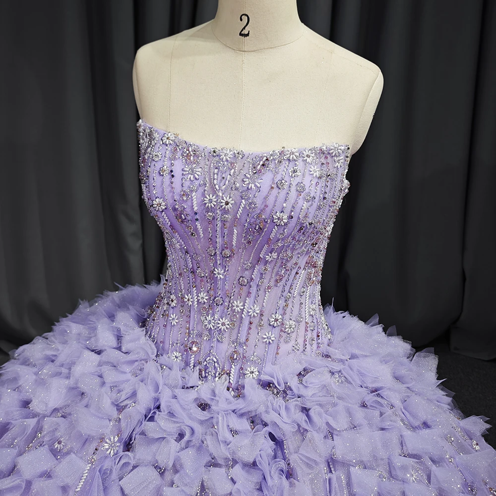 エレガントなプリンセスボールガウンキンセアニェーラドレスストラップレスパープルクリスタルカスタマイズされたビーズフリルvestidos de fiesta DY1189